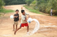 /album/fotogaleria/ni%c3%b1os%20yarinacocha-jpg/